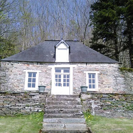 Les Hebergements Insolites De Quenecan * Perret (Morbihan)